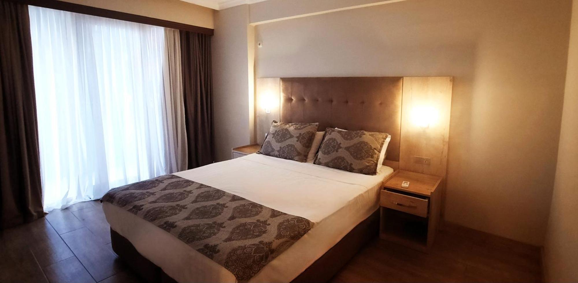 Ashtal Beach Hotel 巴统 外观 照片