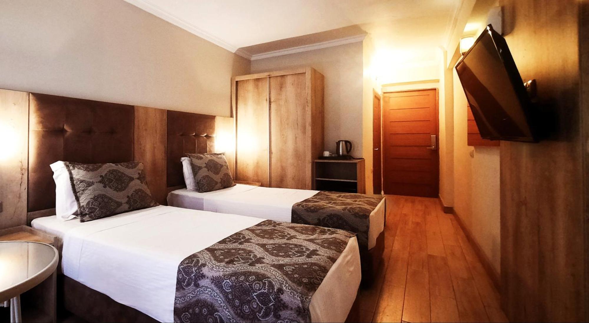Ashtal Beach Hotel 巴统 外观 照片