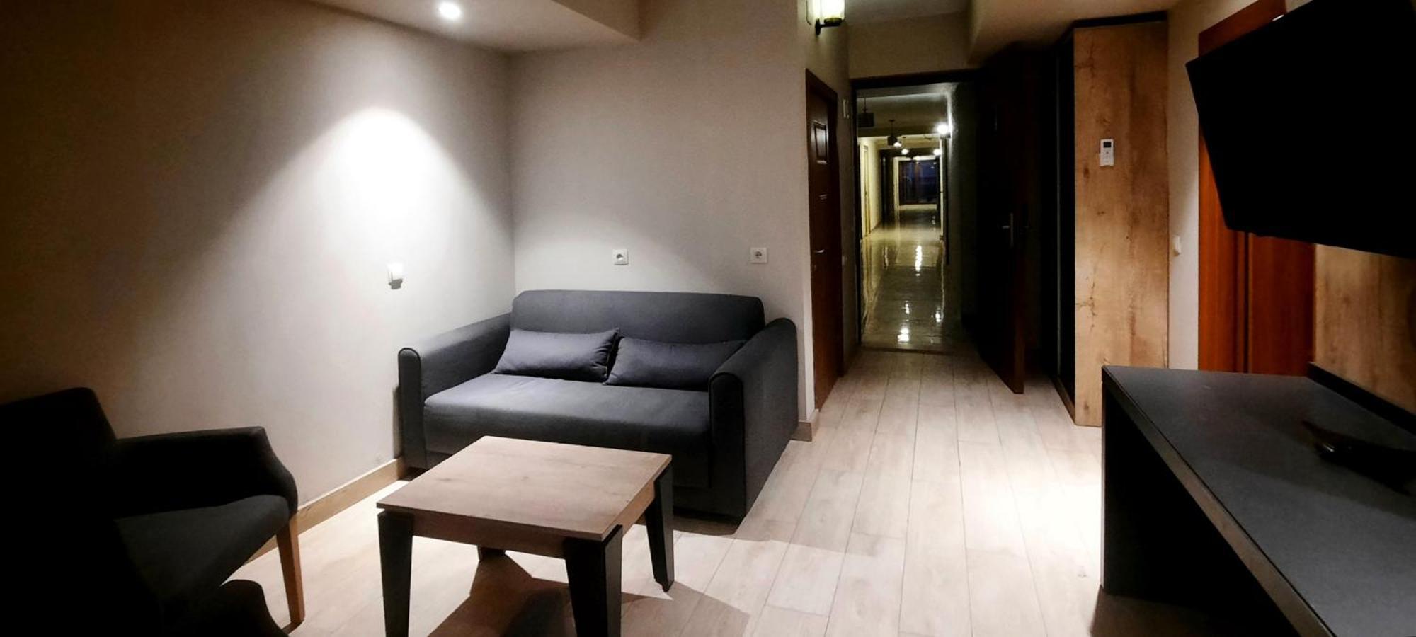 Ashtal Beach Hotel 巴统 外观 照片